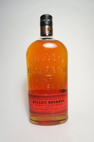 BulleitKentuckyStraightBourbonWhiskey–2001-06(40%,70cl)