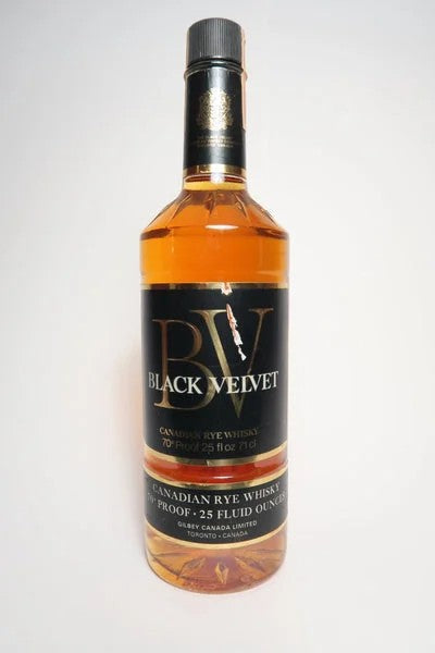Gilbey’sBlackVelvetBlendedCanadianRyeWhisky–Distilled1973(40