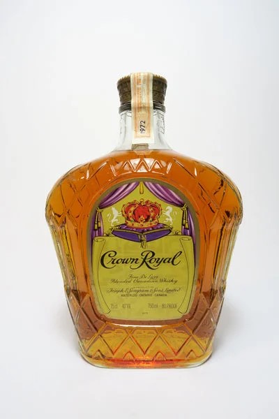 Seagram’sCrownRoyalBlendedCanadianWhisky–Distilled1972(40%,7